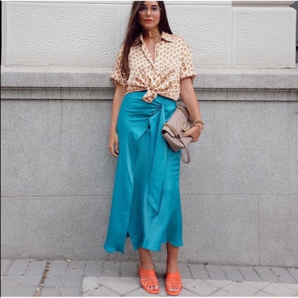 Zara satin effect skirt with knot - Picture 6 of 15